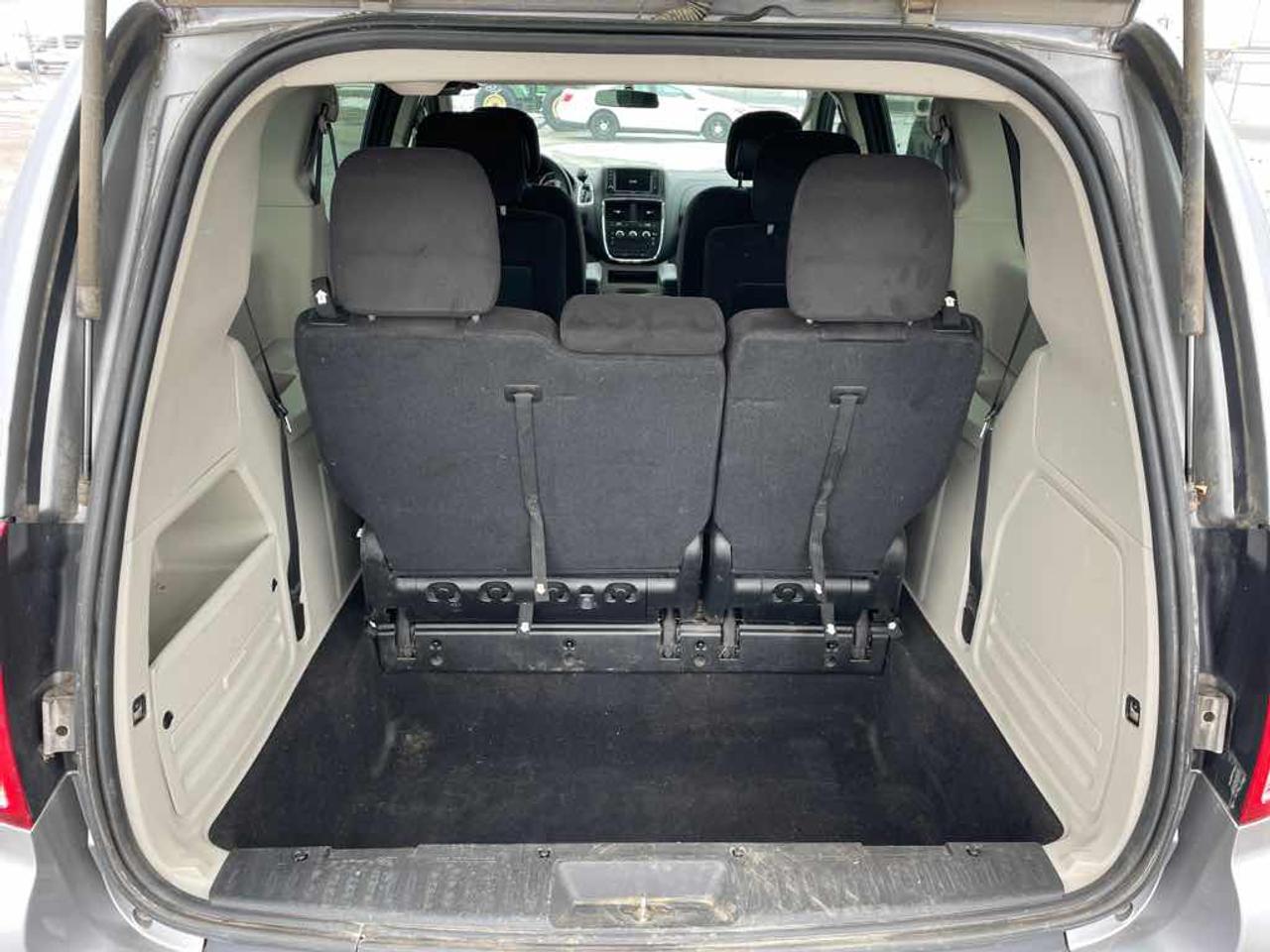 2014 Dodge Grand Caravan SE Photo