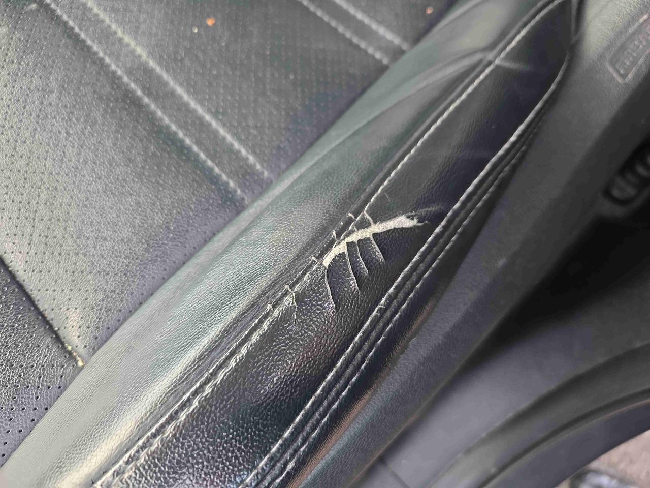 2016 Kia Sorento EX - Photo #28