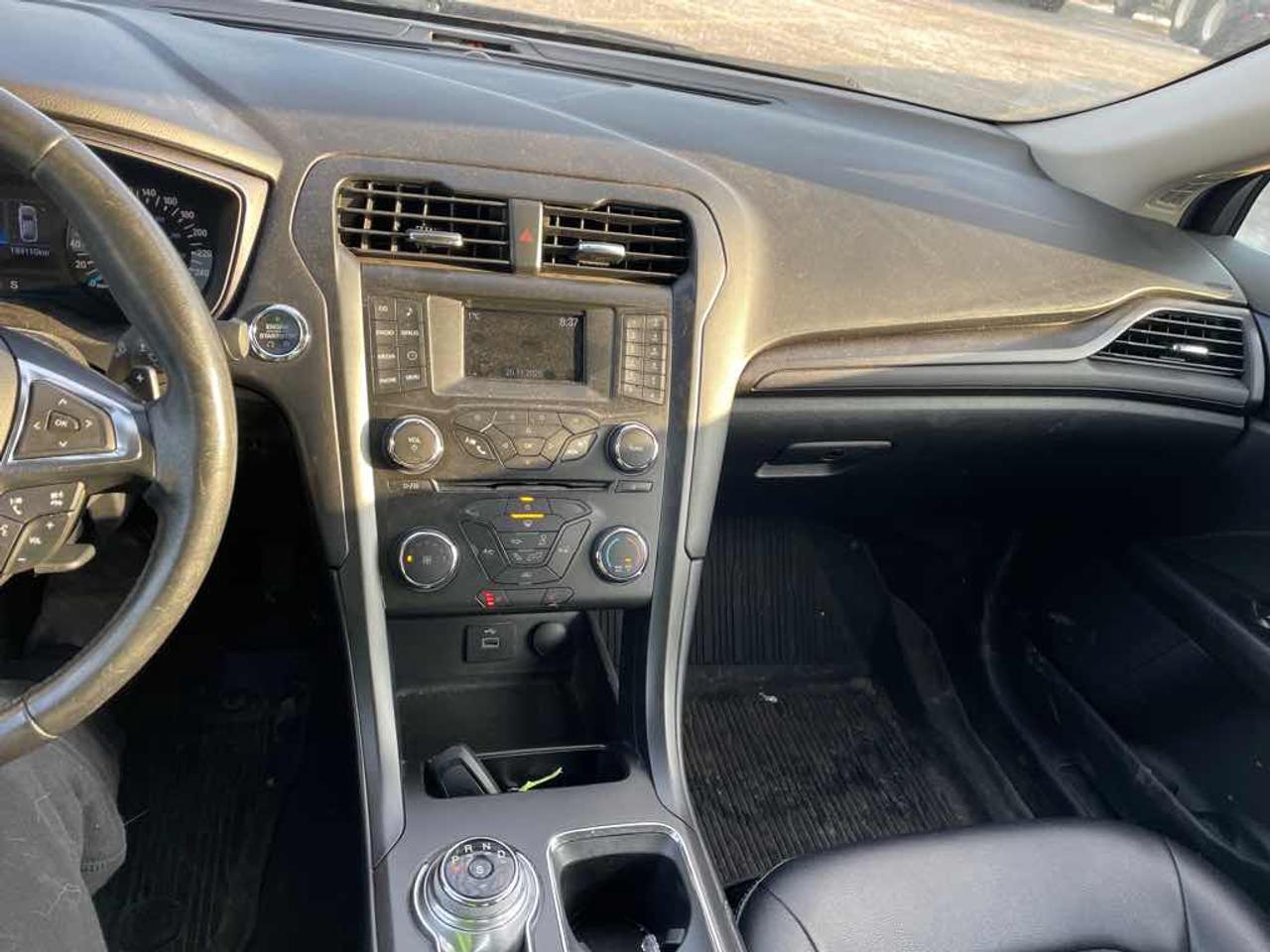 2018 Ford Fusion SE Photo