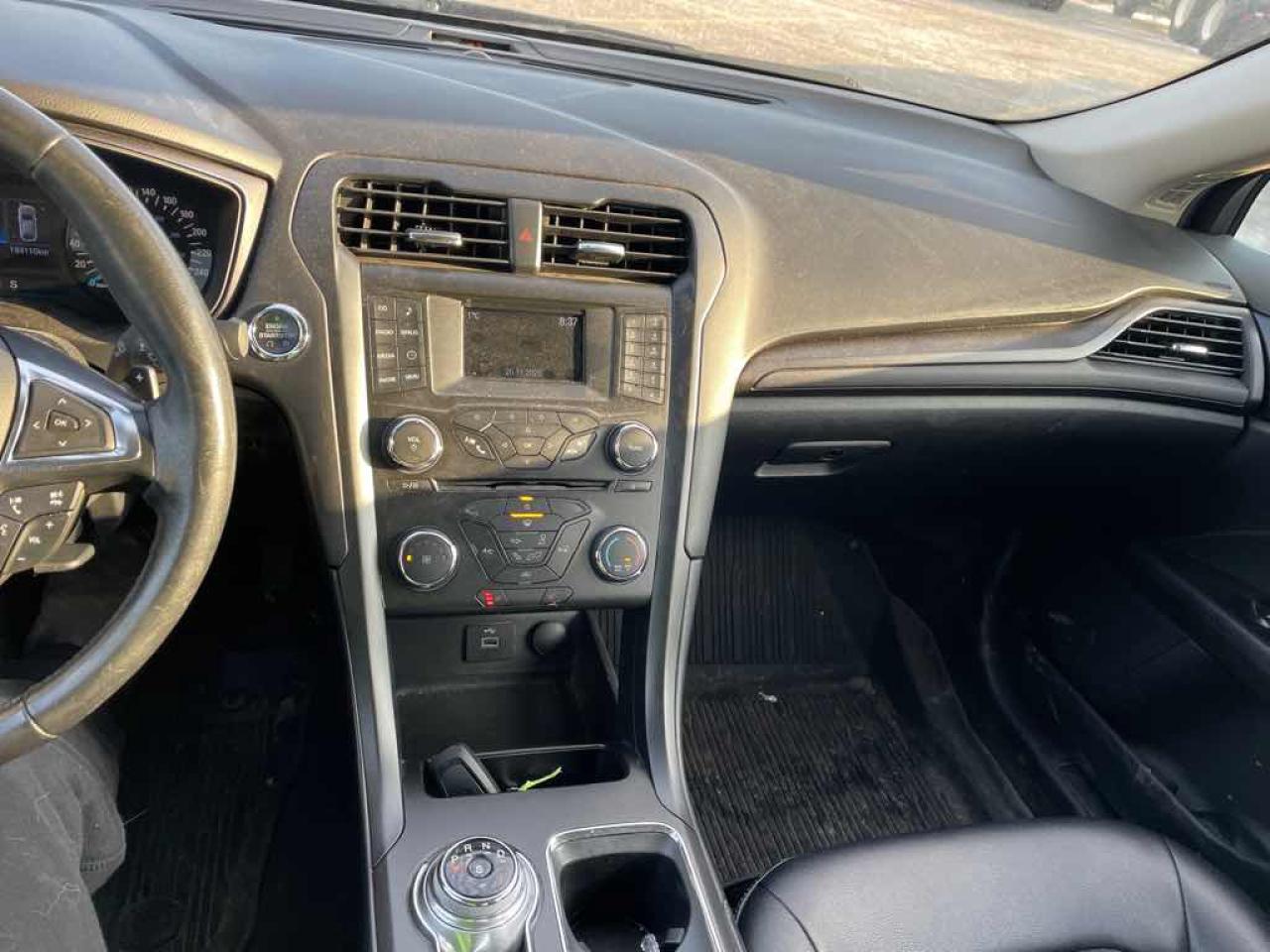 2018 Ford Fusion SE - Photo #10