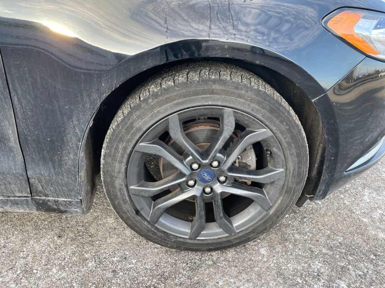 2018 Ford Fusion SE Photo