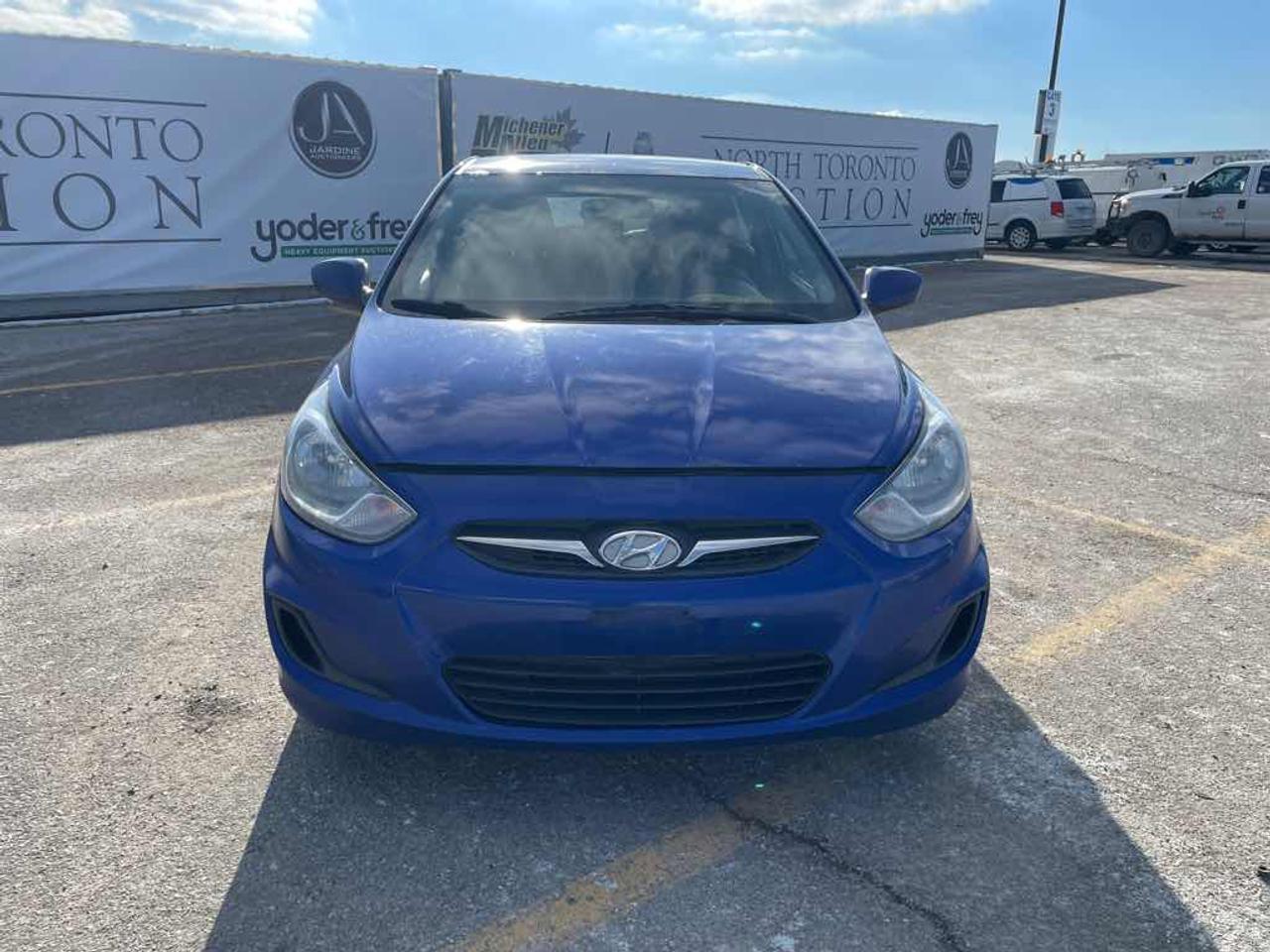 2014 Hyundai Accent  Photo1