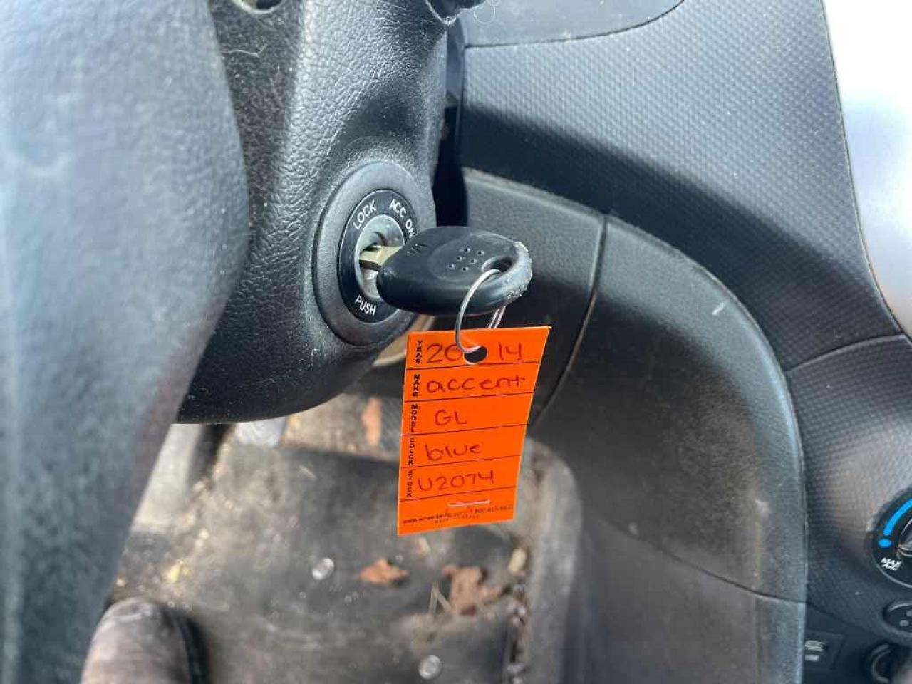 2014 Hyundai Accent  - Photo #11