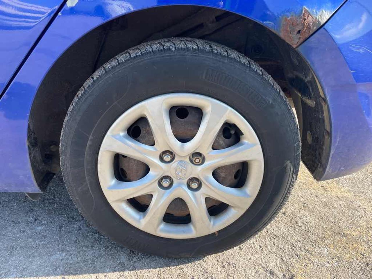 2014 Hyundai Accent  Photo