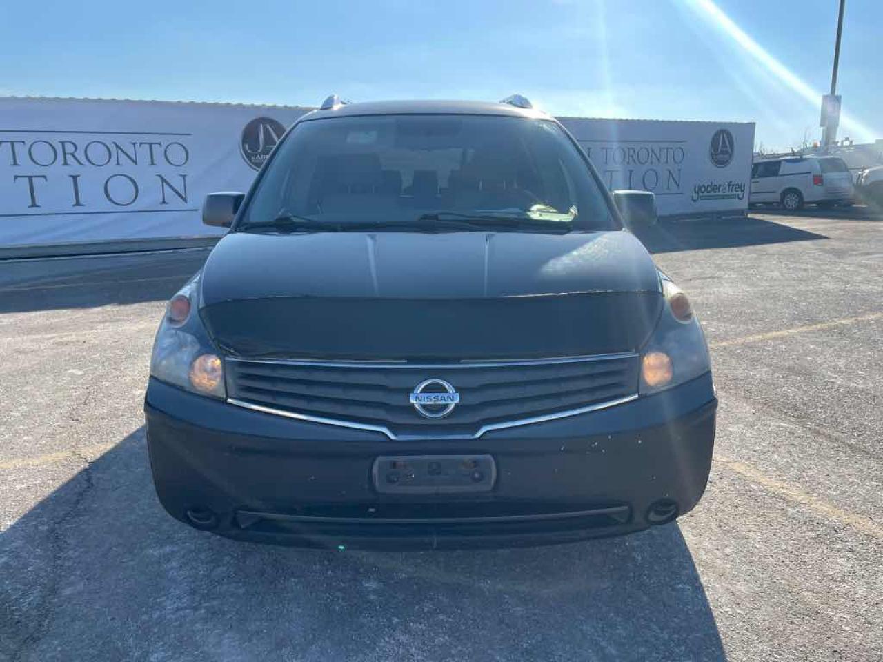 2009 Nissan Quest S - Photo #2