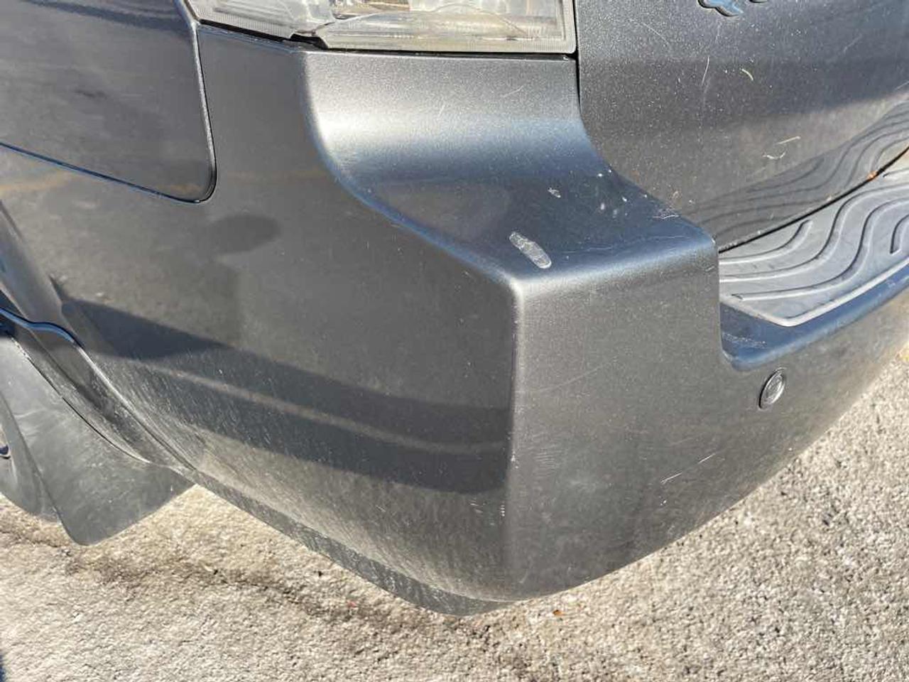 2009 Nissan Quest S Photo