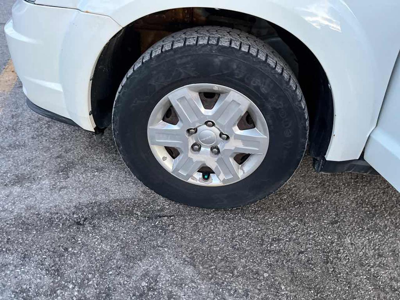 2011 Dodge Journey Express Photo