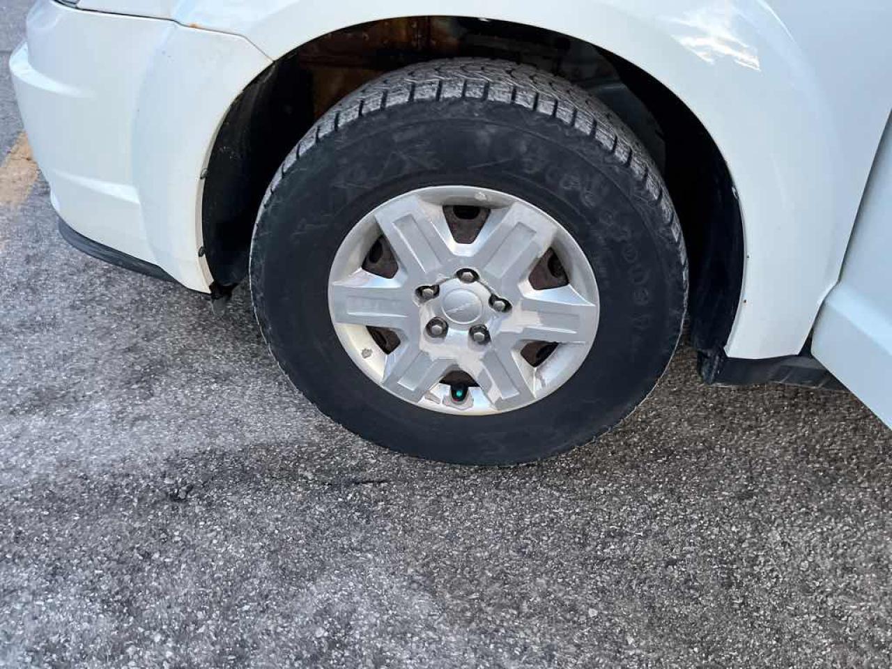 2011 Dodge Journey Express - Photo #14