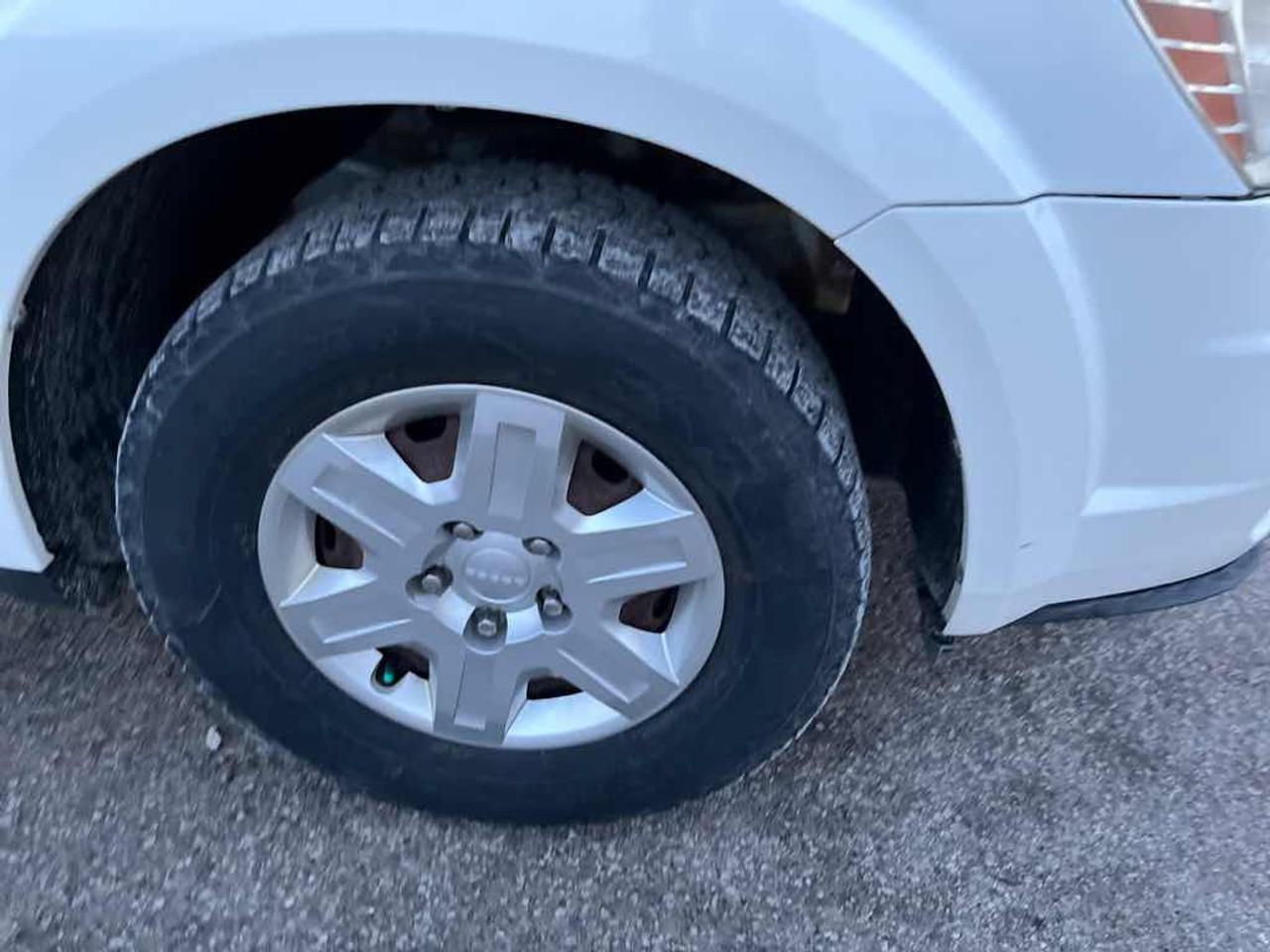2011 Dodge Journey Express Photo