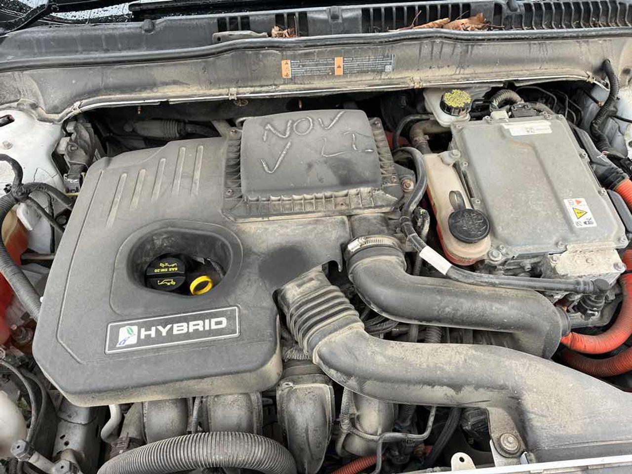 2013 Ford Fusion SE Hybrid Photo