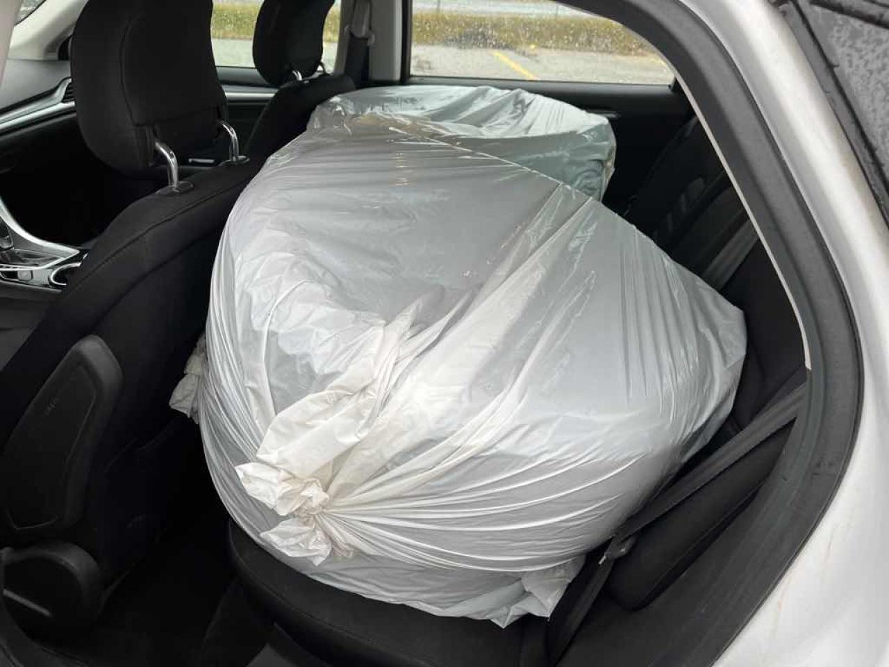 2013 Ford Fusion SE Hybrid - Photo #12