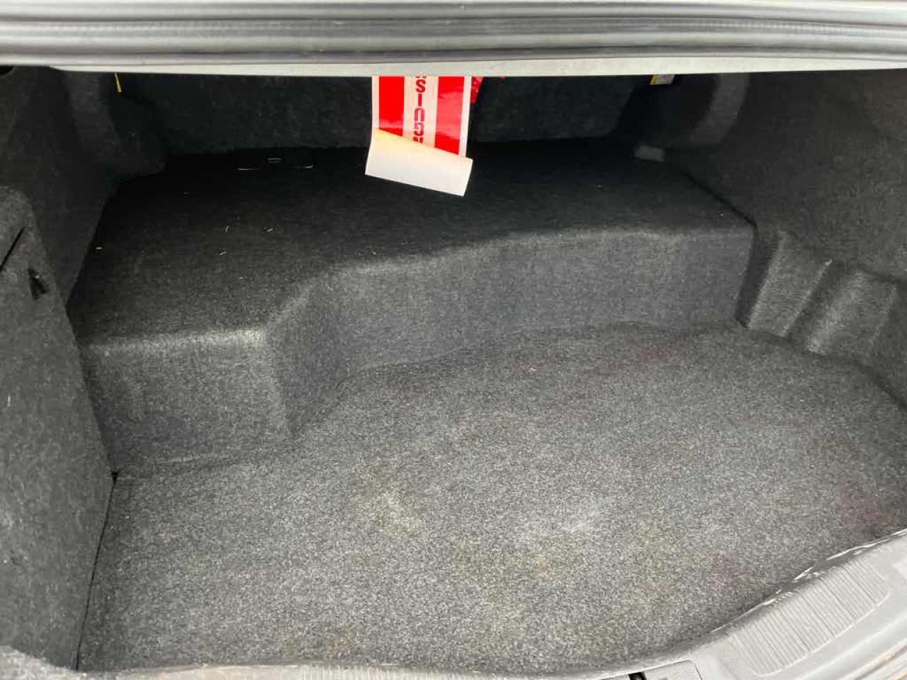 2013 Ford Fusion SE Hybrid - Photo #18