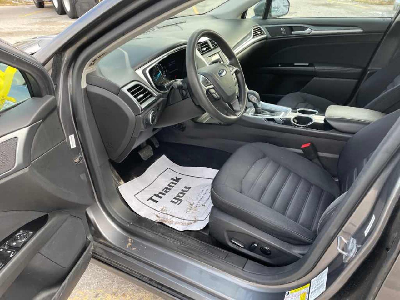 2013 Ford Fusion SE Hybrid - Photo #8