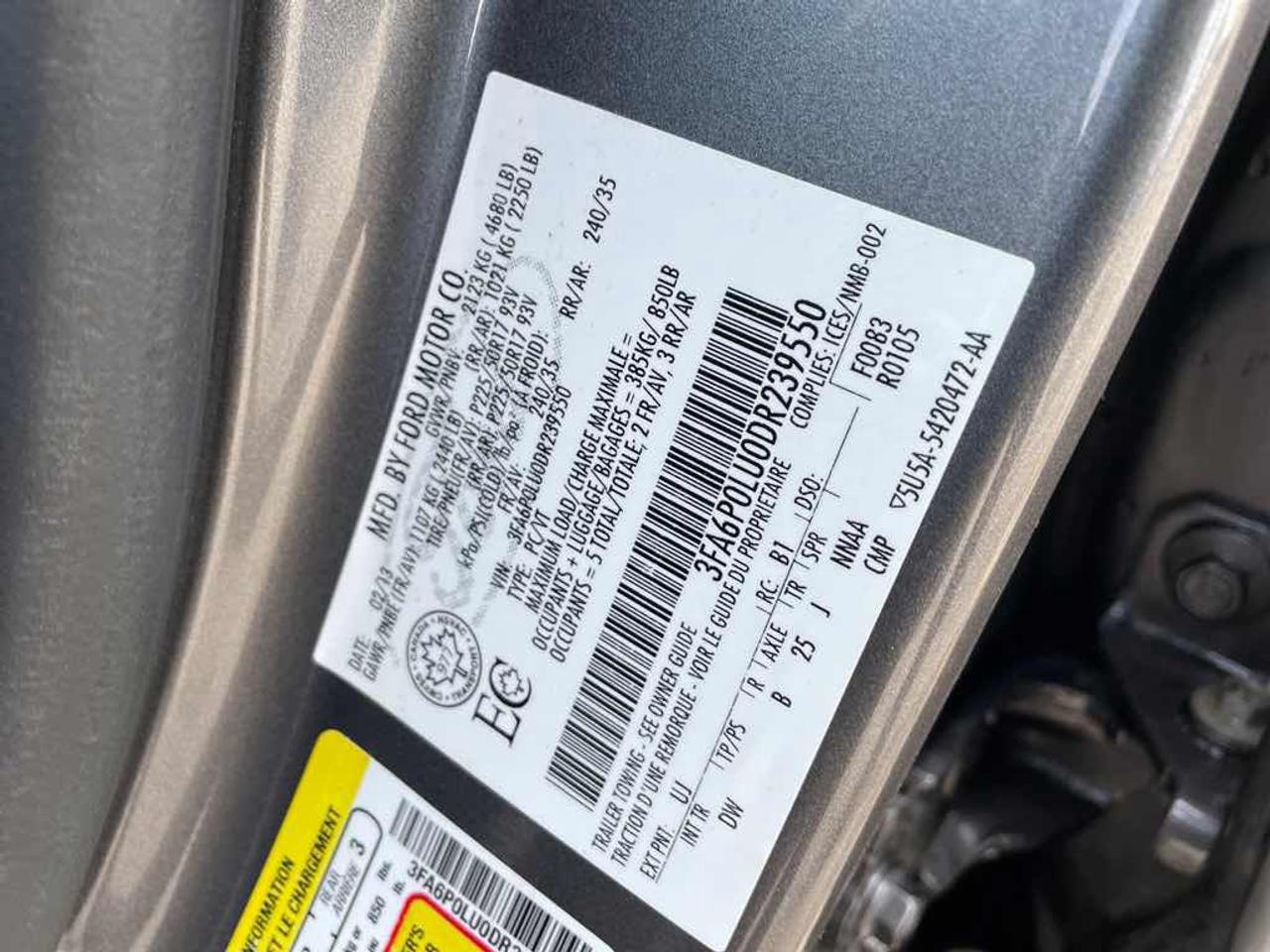 2013 Ford Fusion SE Hybrid Photo