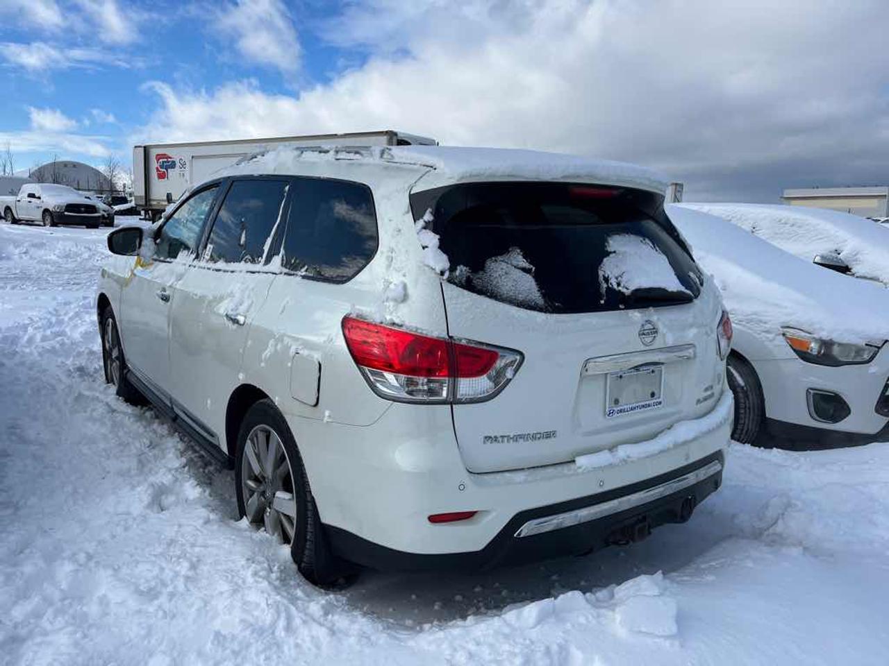 2016 Nissan Pathfinder  Photo