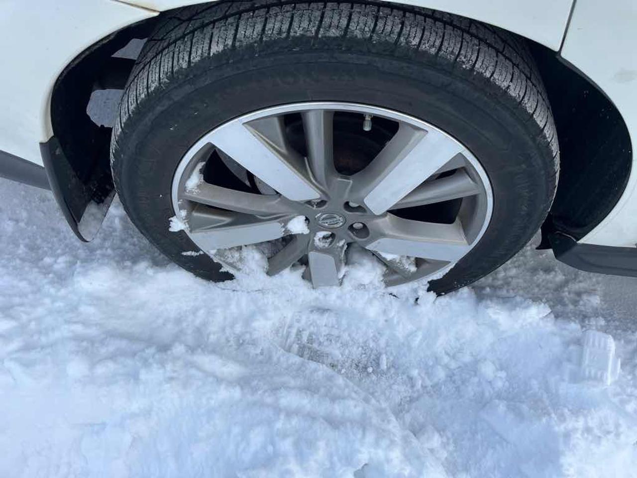 2016 Nissan Pathfinder  Photo