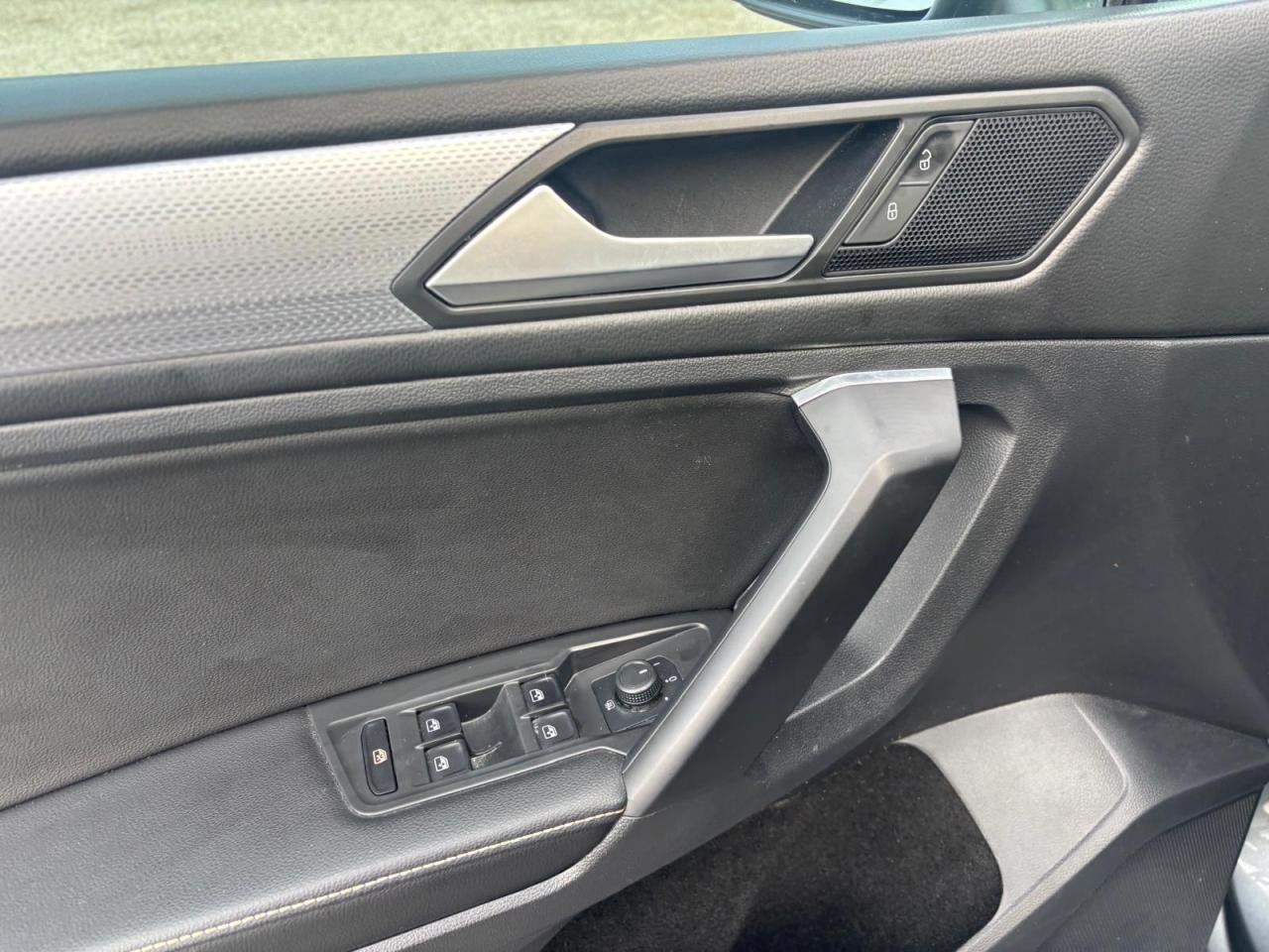 2023 Volkswagen Tiguan Trendline ~FACTORY WARRANTY!~ Photo