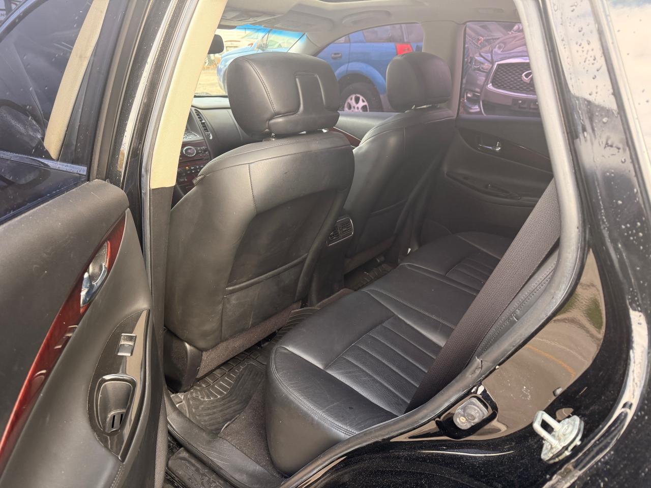 2010 Infiniti EX35 AWD 4dr Journey - Photo #17