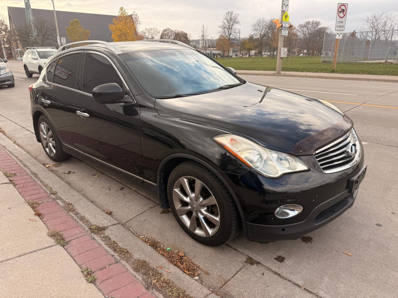2010 Infiniti EX35 AWD 4dr Journey Photo4