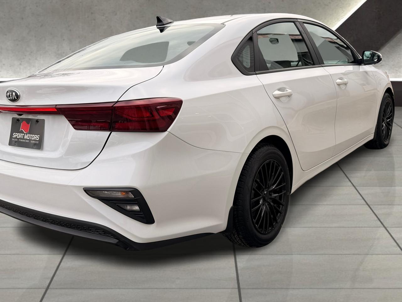 2021 Kia Forte LX+New Tires+Brakes+ApplePlay+CLEAN CARFAX Photo38