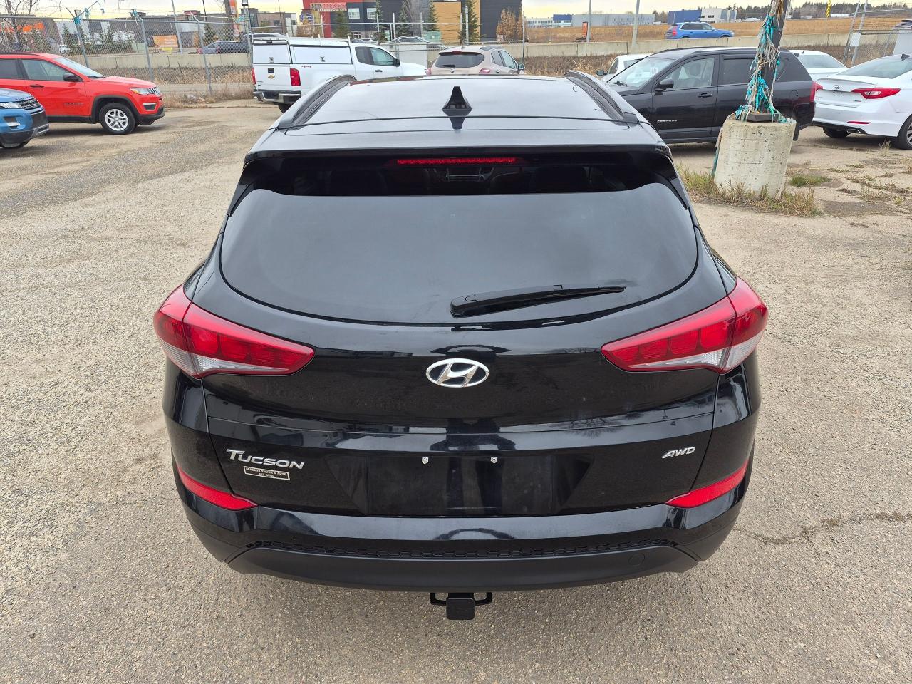 2018 Hyundai Tucson 2.0L SE AWD, Leather, Pano Roof, BU Cam, Htd Steer - Photo #6