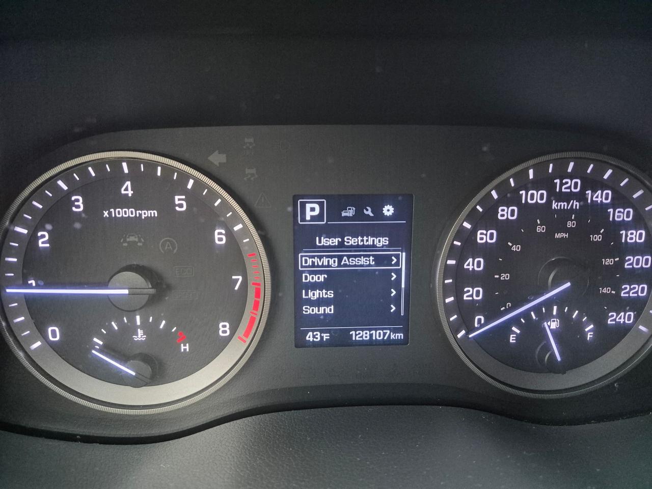 2018 Hyundai Tucson 2.0L SE AWD, Leather, Pano Roof, BU Cam, Htd Steer - Photo #13