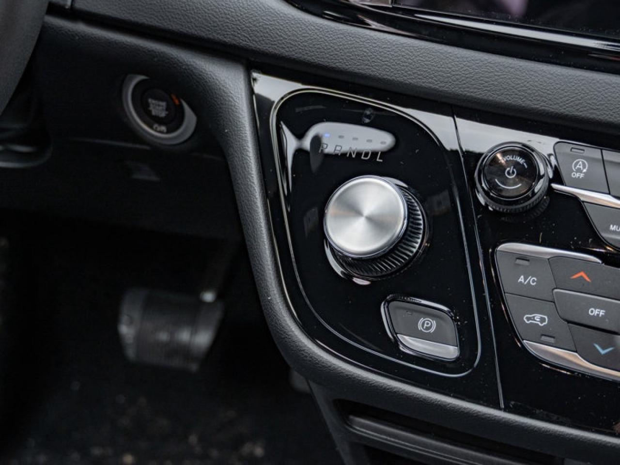 2026 Dodge Grand Caravan SXT Photo