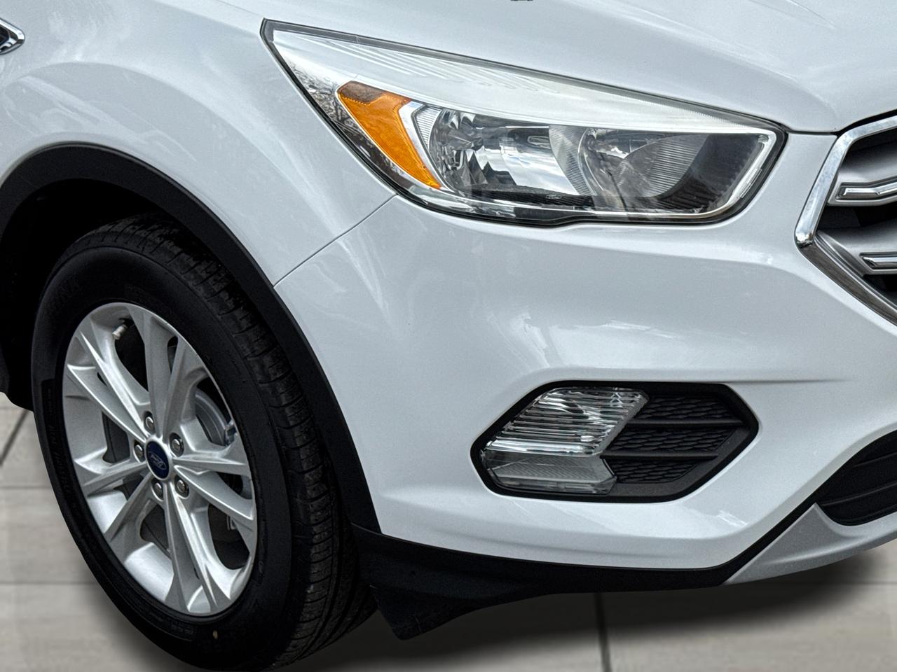 2017 Ford Escape SE+Camera+Bluetooth+New Brakes+A/C Photo