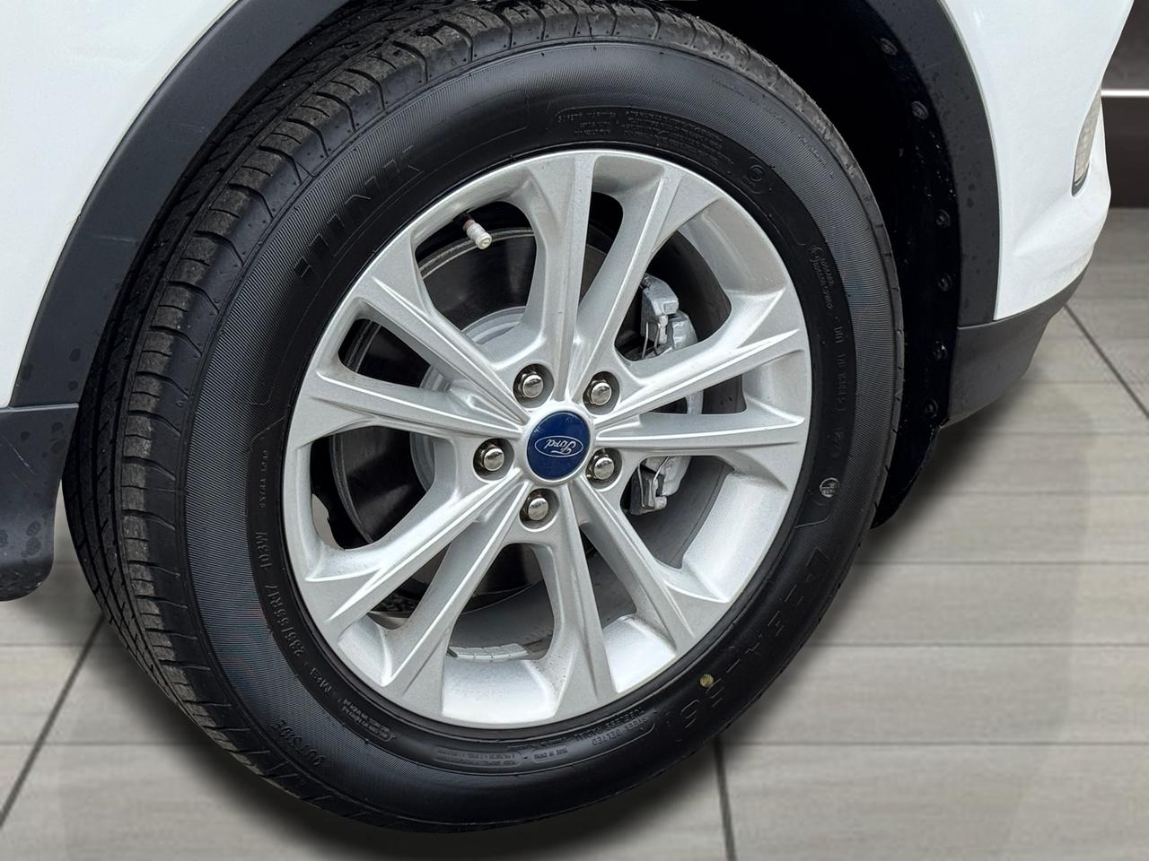 2017 Ford Escape SE+Camera+Bluetooth+New Brakes+A/C Photo