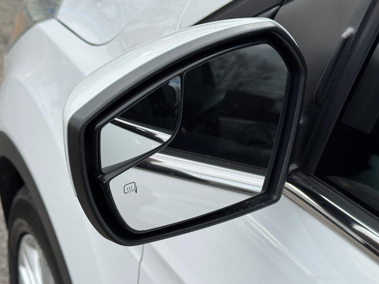 2017 Ford Escape SE+Camera+Bluetooth+New Brakes+A/C Photo50