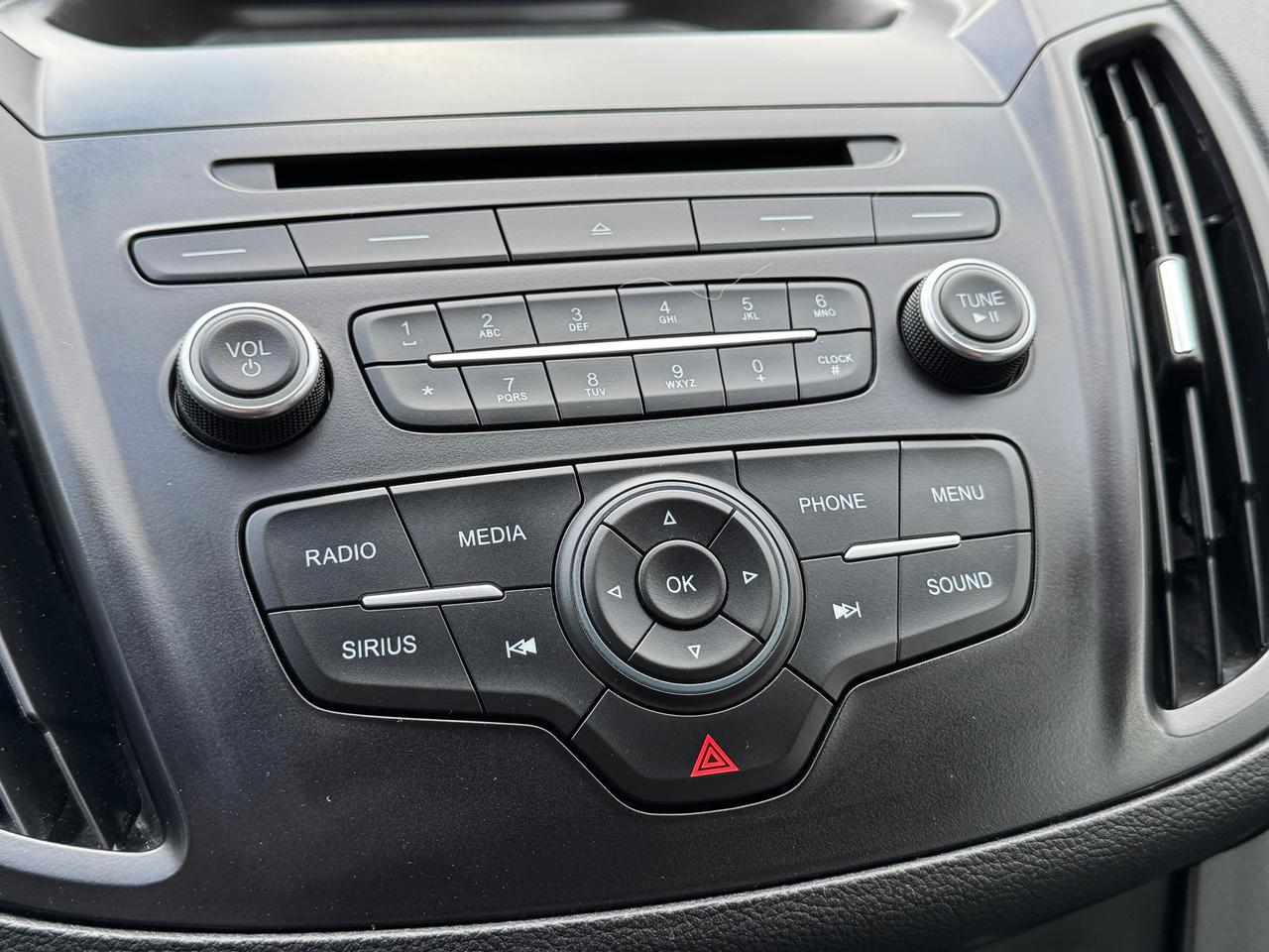 2017 Ford Escape SE+Camera+Bluetooth+New Brakes+A/C Photo