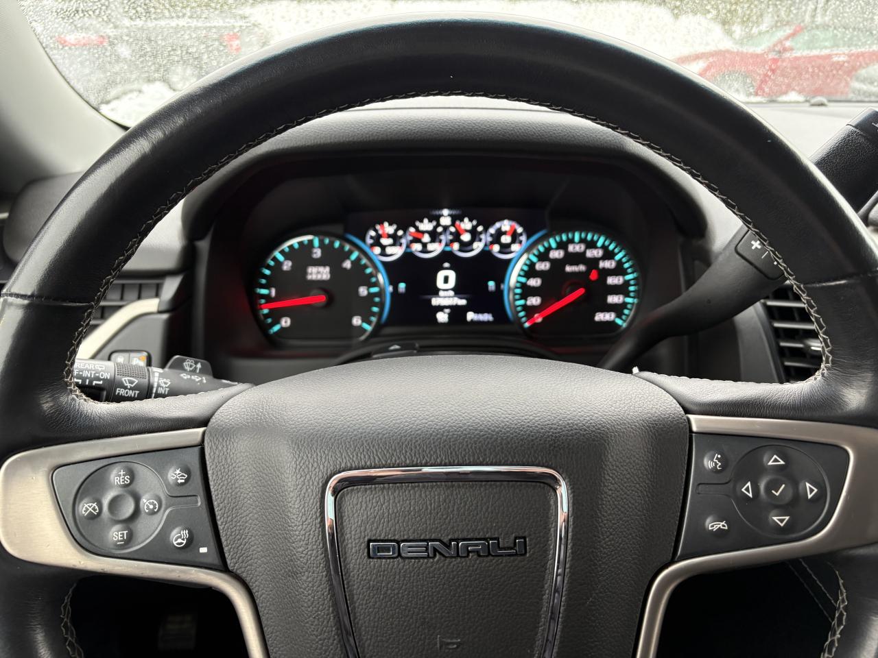 2020 GMC Yukon Denali Photo