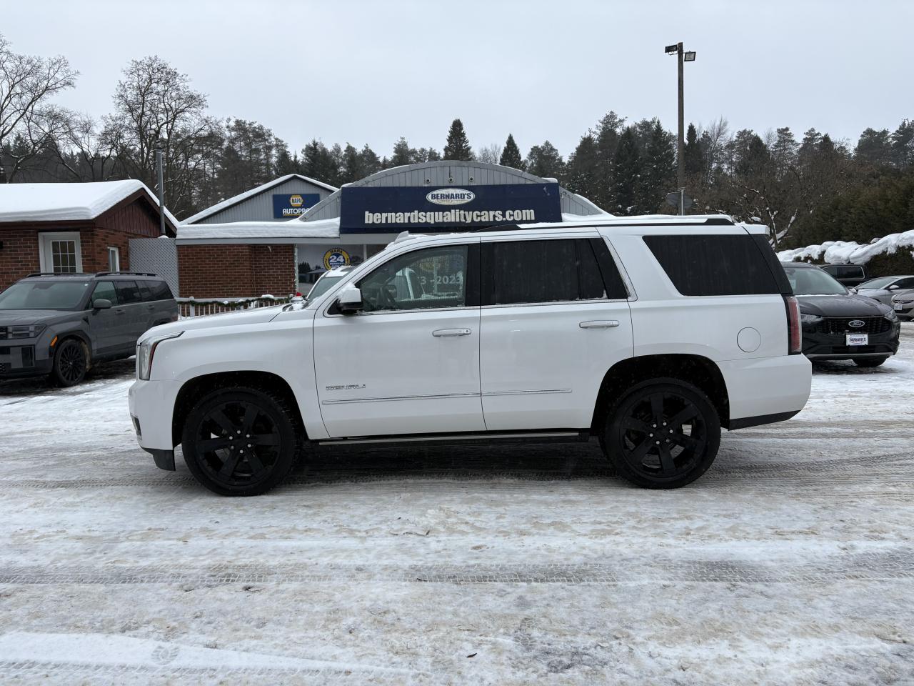 2020 GMC Yukon Denali Photo