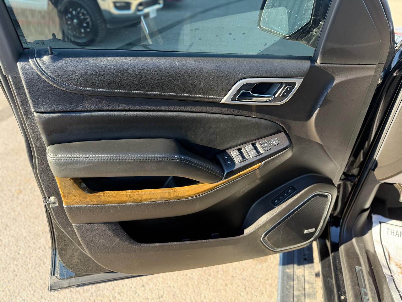 2017 GMC Yukon Denali - Photo #7