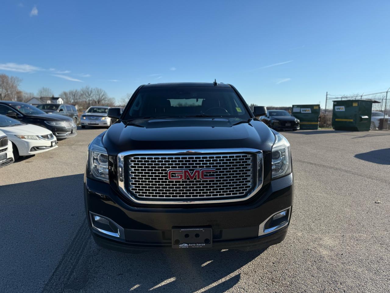 2017 GMC Yukon Denali - Photo #2
