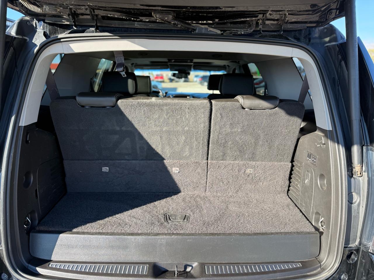 2017 GMC Yukon Denali - Photo #10