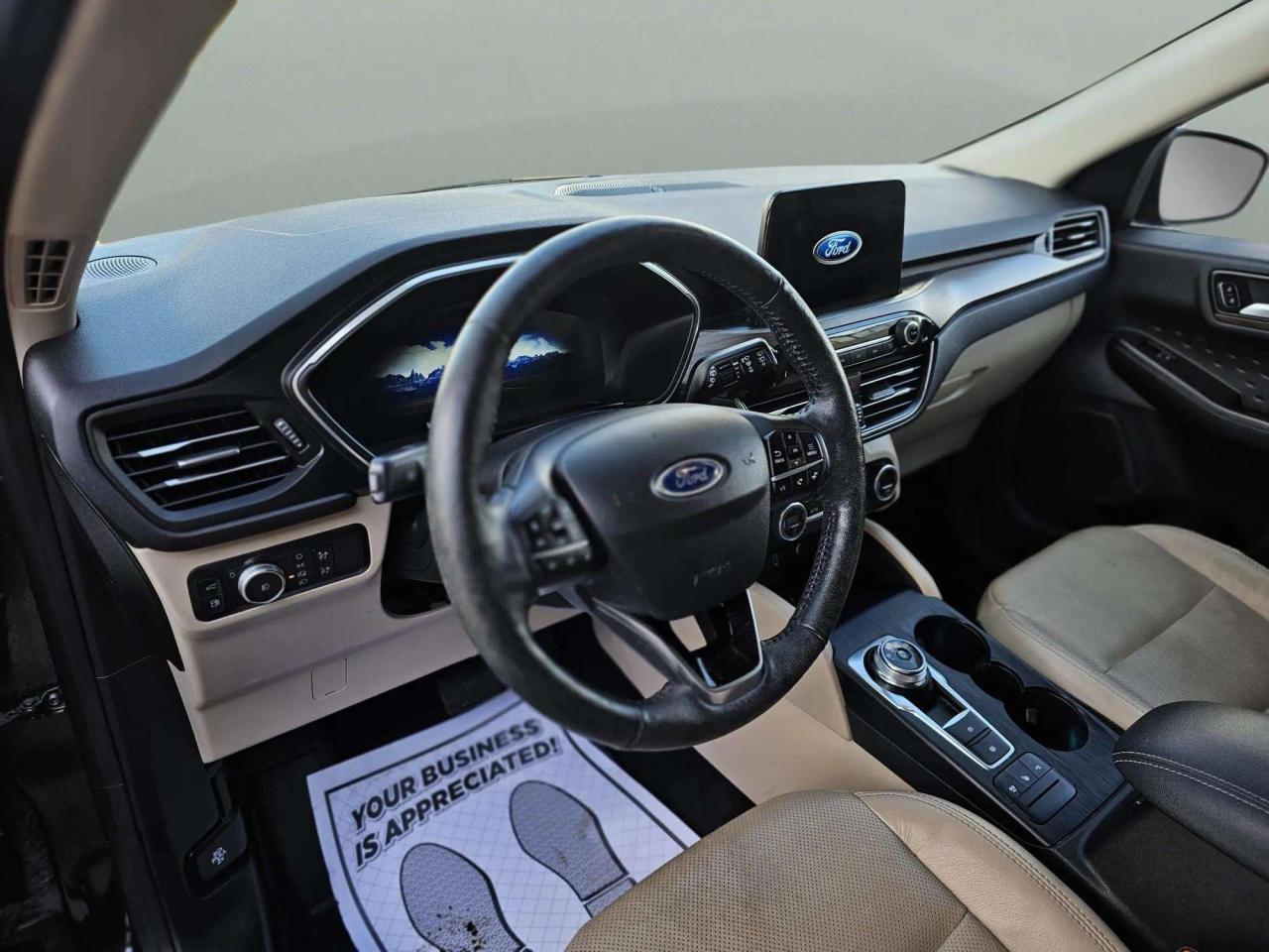 2020 Ford Escape TITANIUM HYBRID AWD - Photo #11