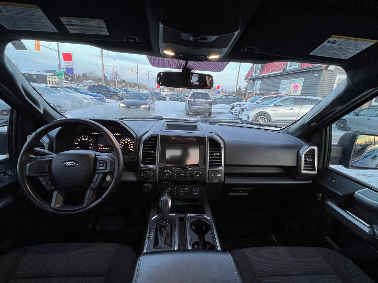 2017 Ford F-150 4WD SuperCrew 145" SPORT 5.0L V8 Photo