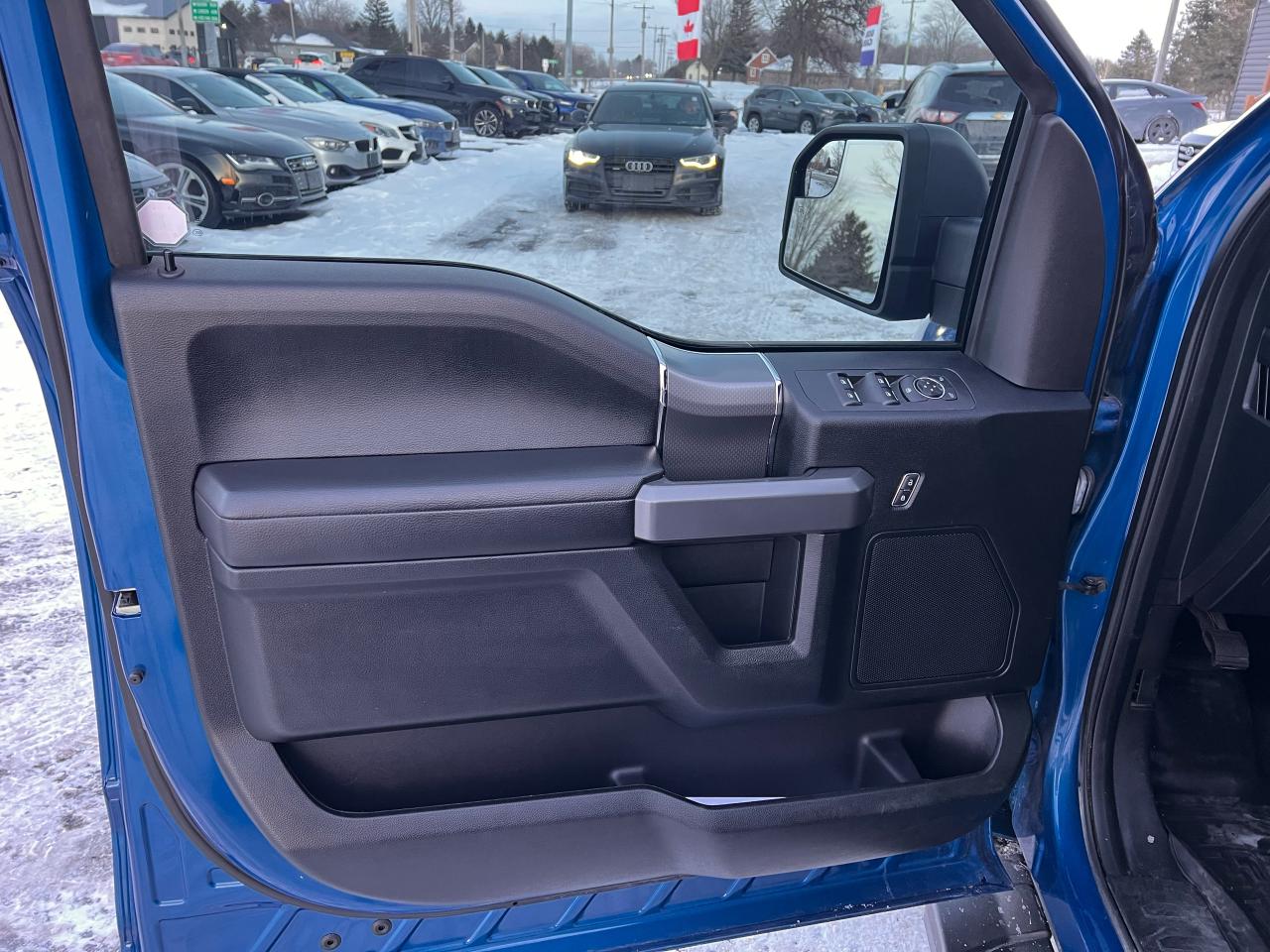 2017 Ford F-150 4WD SuperCrew 145" SPORT 5.0L V8 Photo