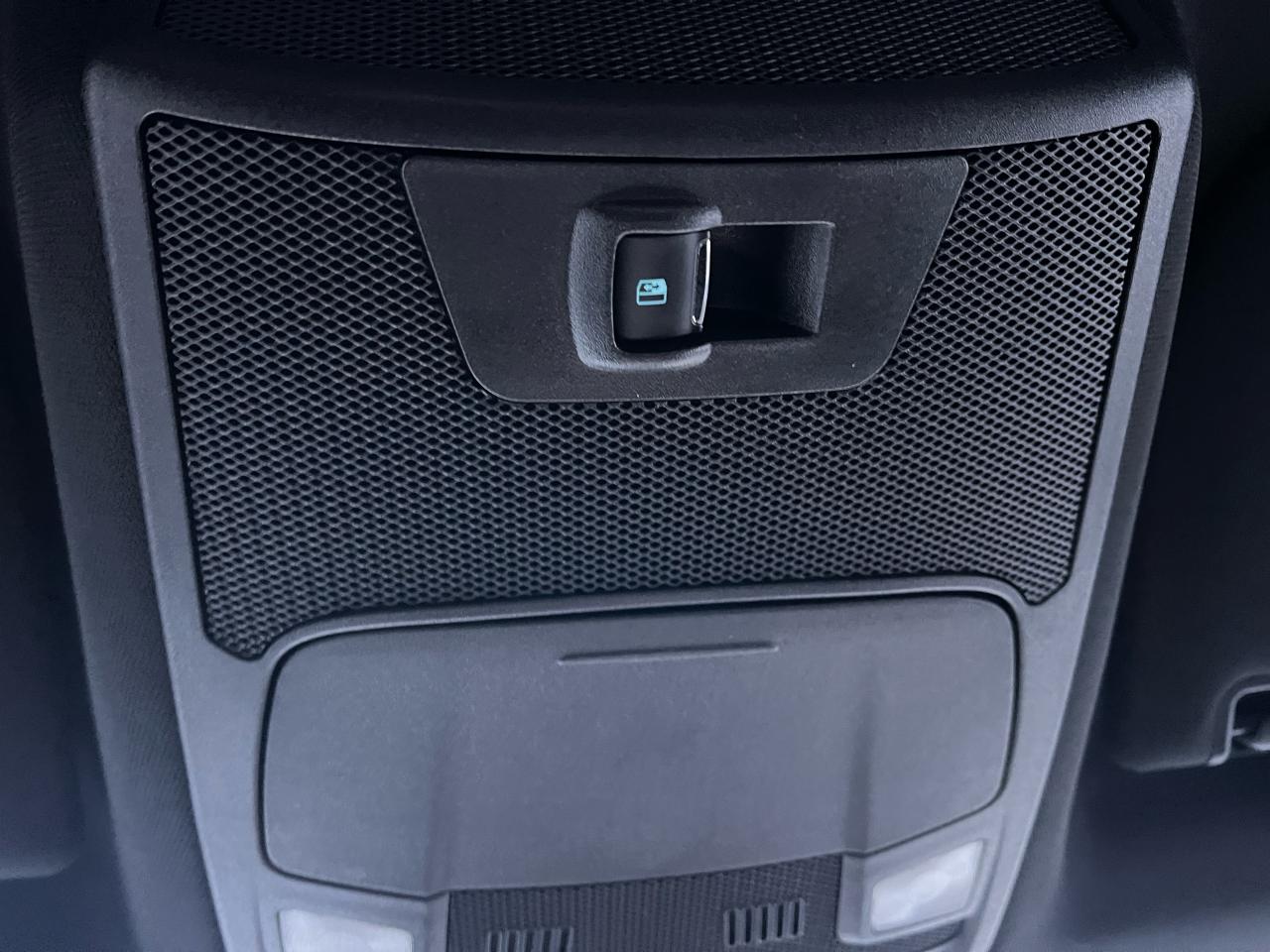 2017 Ford F-150 4WD SuperCrew 145" SPORT 5.0L V8 Photo