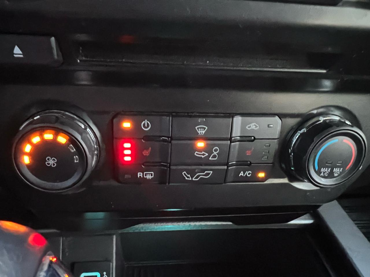 2017 Ford F-150 4WD SuperCrew 145" SPORT 5.0L V8 Photo