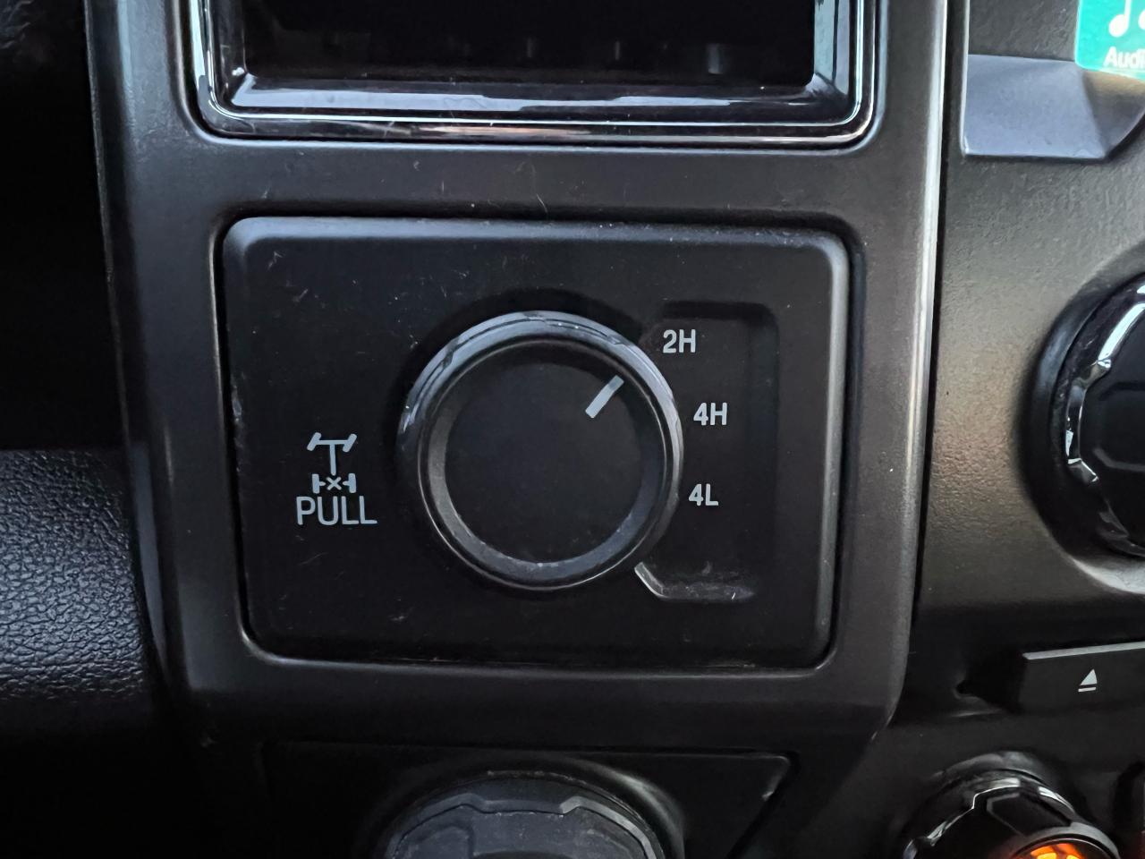 2017 Ford F-150 4WD SuperCrew 145" SPORT 5.0L V8 Photo