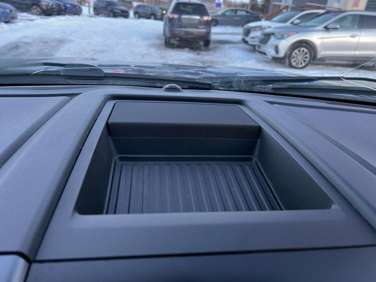 2017 Ford F-150 4WD SuperCrew 145" SPORT 5.0L V8 Photo