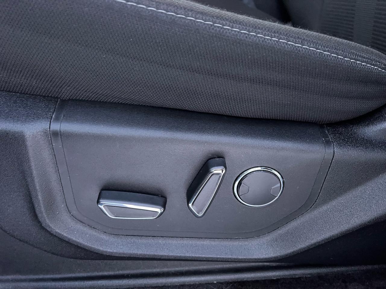 2017 Ford F-150 4WD SuperCrew 145" SPORT 5.0L V8 Photo