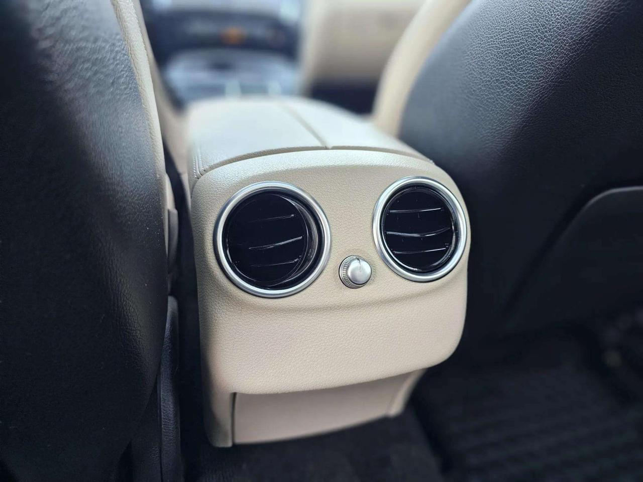 2016 Mercedes-Benz C-Class 4dr Sdn C 300 4MATIC - Photo #21