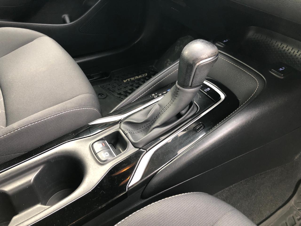 2020 Toyota Corolla CVT / B.CAM / H.SEATS / SPOILER / KEYLESS GO Photo