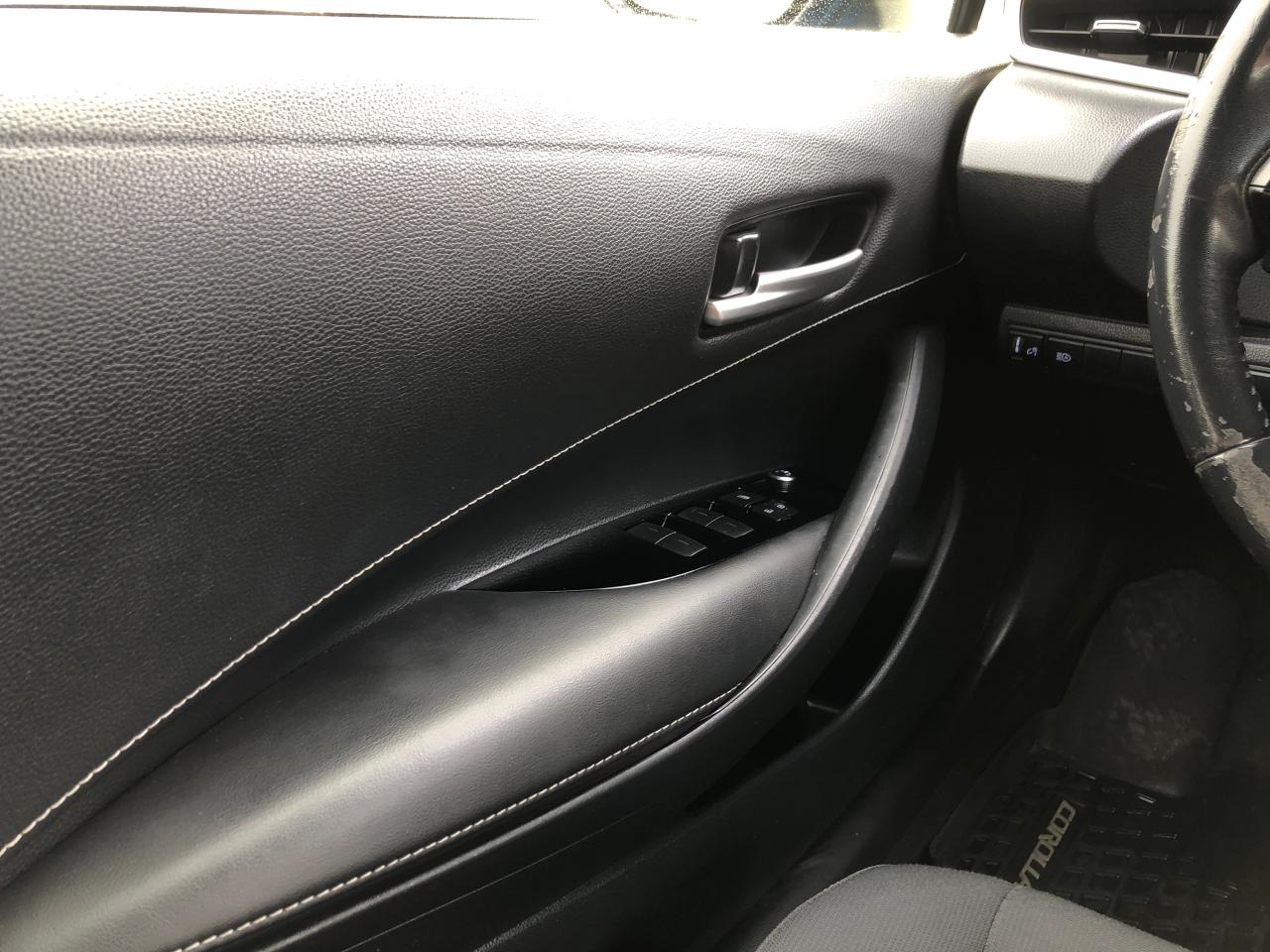 2020 Toyota Corolla CVT / B.CAM / H.SEATS / SPOILER / KEYLESS GO Photo