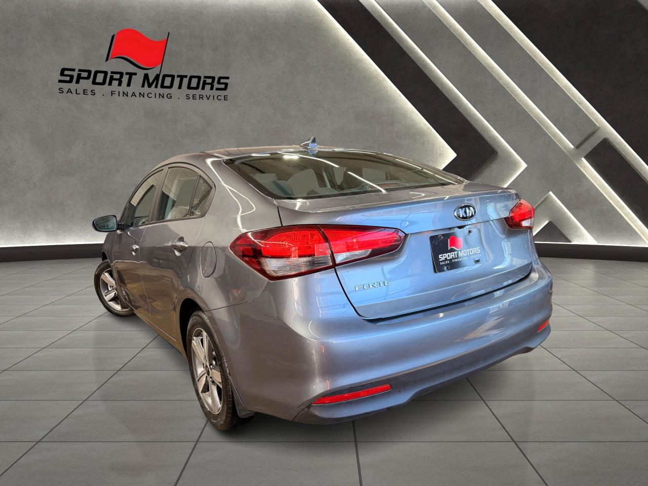 2018 Kia Forte LX+ApplePlay+Camera+Heated Seats+CLEAN CARFAX Photo16