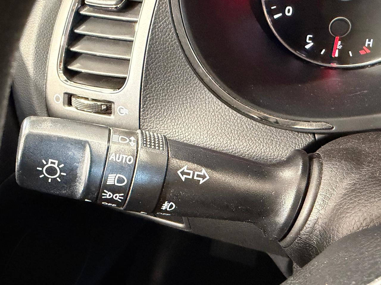 2018 Kia Forte LX+ApplePlay+Camera+Heated Seats+CLEAN CARFAX Photo