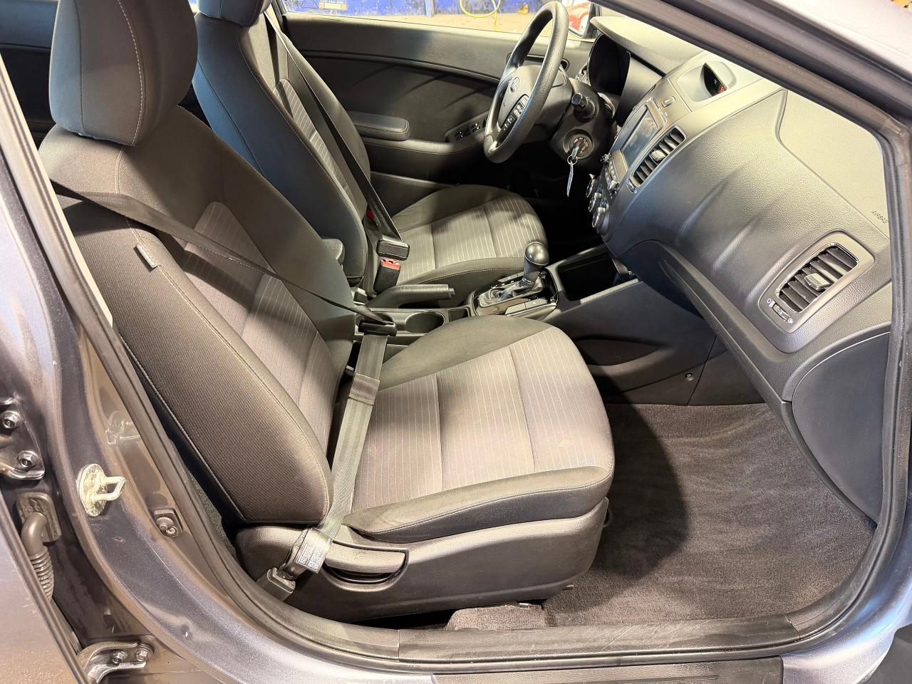 2018 Kia Forte LX+ApplePlay+Camera+Heated Seats+CLEAN CARFAX Photo22